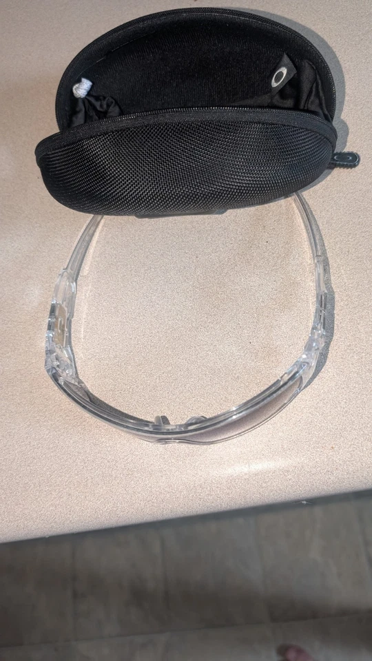 Lentes Oakley Oil Rigs Clear O Matter Blue con bóveda y tela HDO Foto 4 de 4