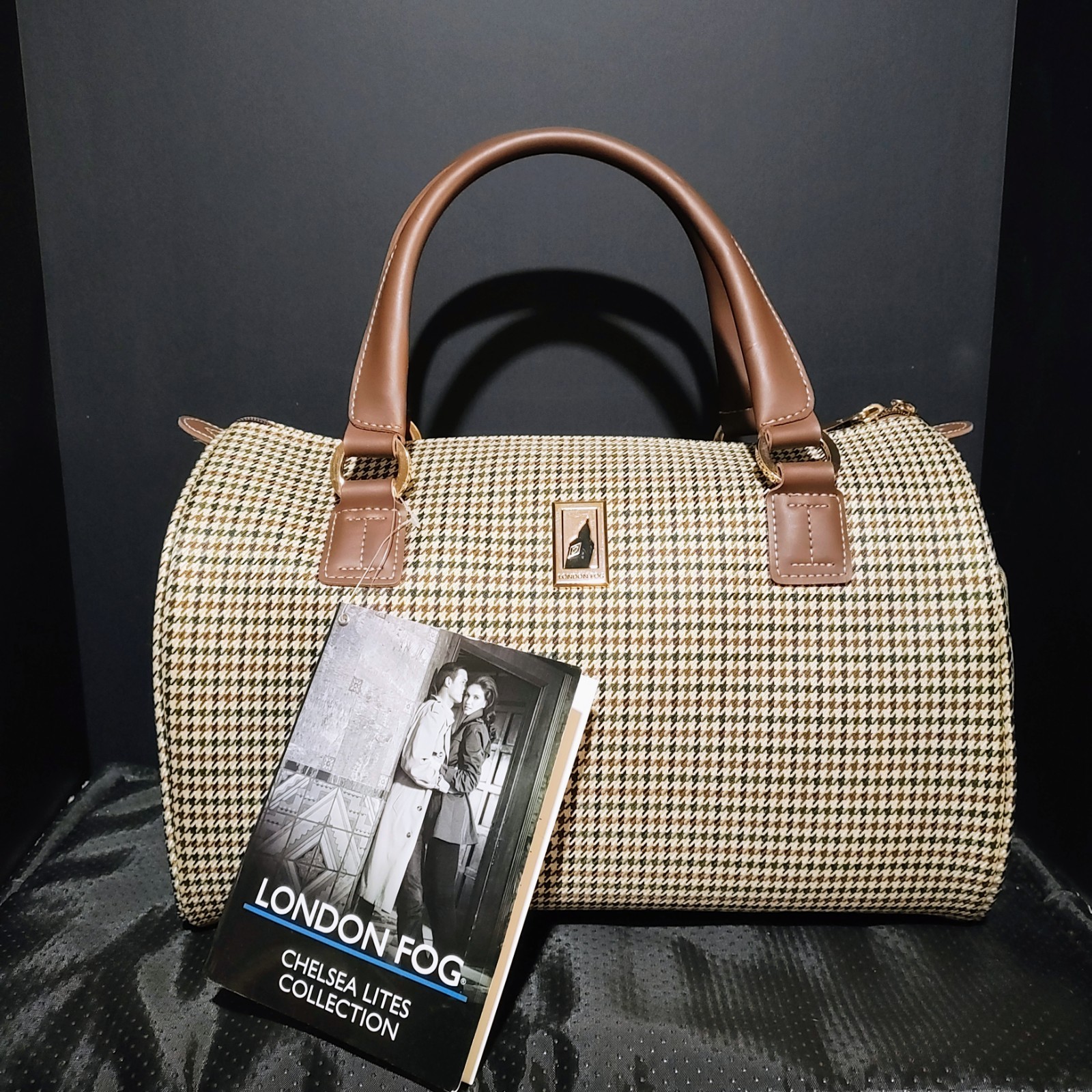 London Fog Bag/Carry On With Tags Chelsea Lites Collection P