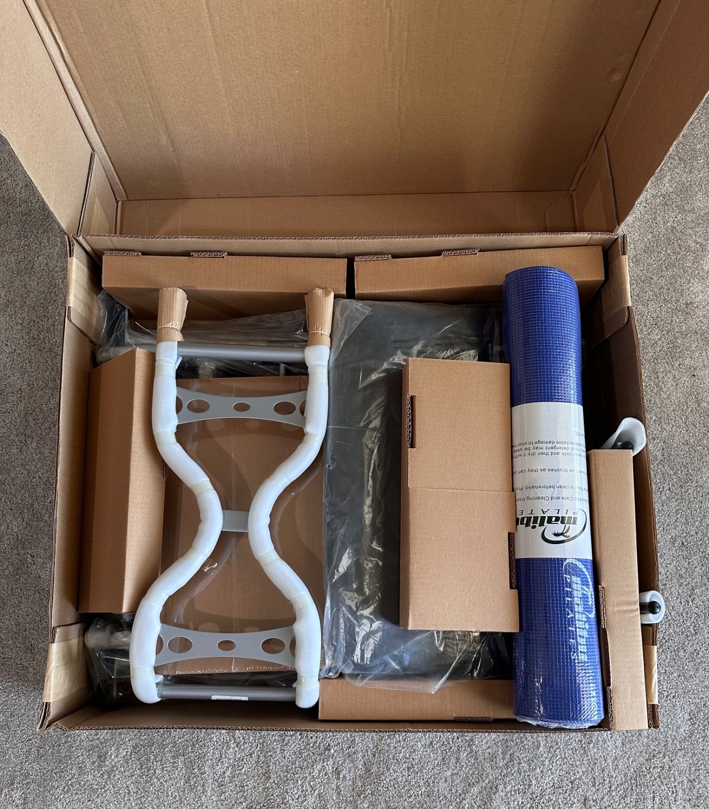 MALIBU PILATES PRO TOTAL BODY  EXERCISER W/ SCULPTING HANDLES BRAND NEW