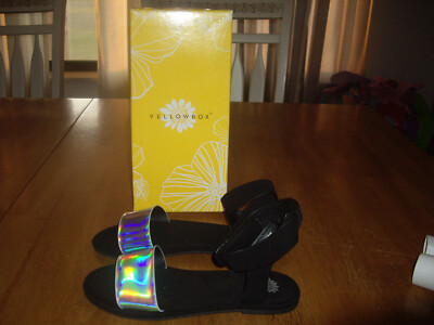 NIB Big Girls Size 3 Yellow Box Samurai Sandals Silver iridescent 