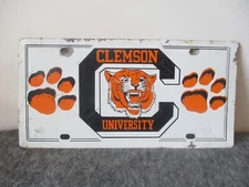VINTAGE CLEMSON UNIVERSITY TIGERS METAL CAR TAG - 1970's-ORANGE/BLACK/WHITE-PAWS