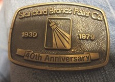 VINTAGE STANDARD BRAND PAINT 40TH ANNIVERSARY BELT BUCKLE