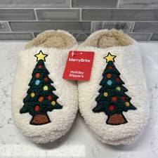 MerryBrite Holiday/Christmas Tree Women's Slippers Size Medium 9-10 NEW