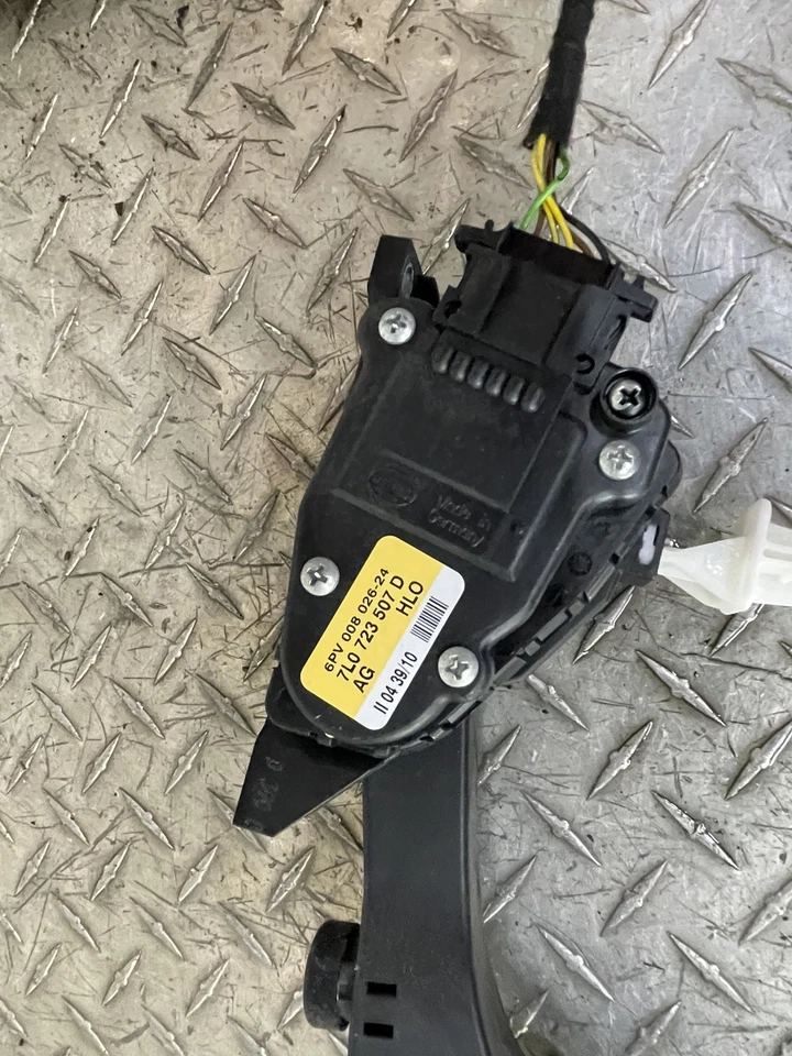 112010-2015 AUDI Q7 4L ACCELERATOR GAS PEDAL W/ POSITION SENSOR OEM 7L0723507D Foto 2 de 4
