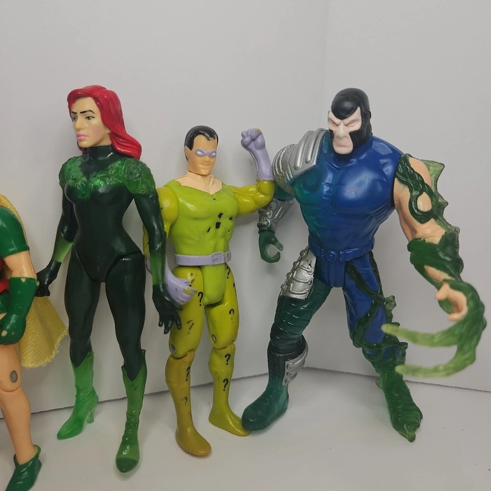 Lot Of 8 VTG 80's 90's DC Comics Action Figures Batman Robin Joker Riddler Ivy - Image 4 of 4