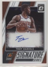 2017-18 Panini Donruss Optic Signature Series Troy Daniels #47 Auto 5sb