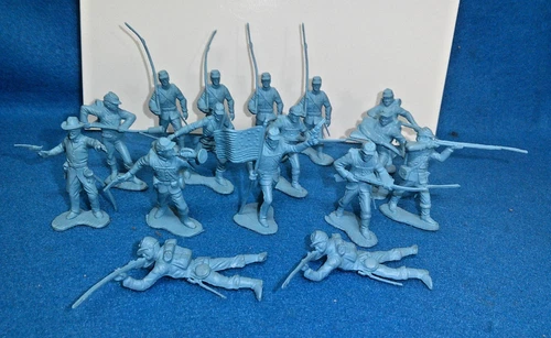Marx battle of the Blue & Gray vintage 1959 matched set of 16 Union soldiers