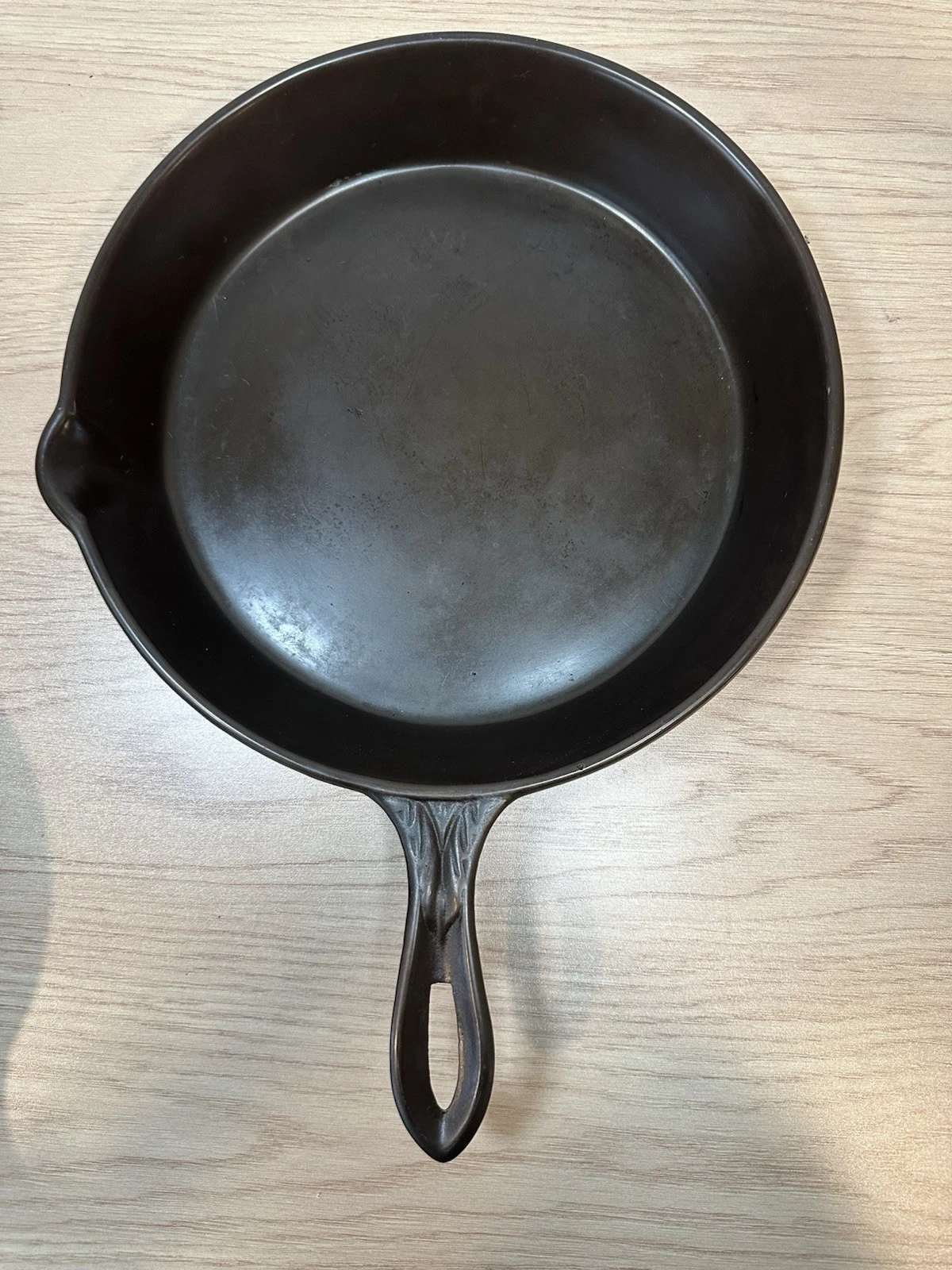 Antique 1800s #8 Fancy Handle Cast Iron Skillet Hard To Find Gate Marked Smooth