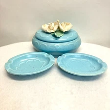 4PC VTG Enchanto Calif Pottery R720 Speckled Teal White Vanity Set Ashtrays Lid