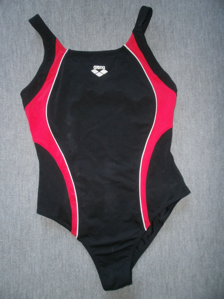 ARENA Badenanzug Waternity schwarz/rot, Gr. 38