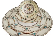 Rare PARAGON BEAUPRE Place Setting Dinner Plate Cup Enamel Fleur de Lis 6 Avail