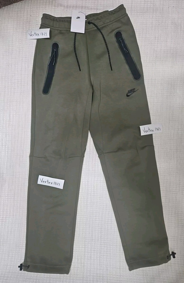nike tech fleece joggers outfit