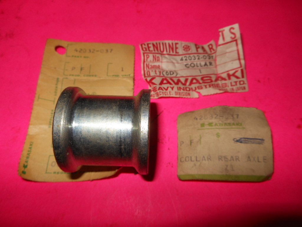 の NOS OEM KAWASAKI KZ900 Z1 Z1P REAR AXLE COLLAR 42032-037 | eBay