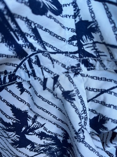 Superdry international vacation shirt short sleeve optic white hibiscus blue M - Picture 21 of 22