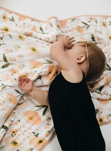 BABY BLANKET BEDSPREAD TODDLER BEDDING Comes With Free Matching Cot Sheet Gift - Picture 5 of 9