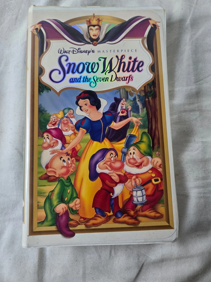 Snow White and the Seven Dwarfs Walt Disney Masterpiece Collection (VHS ,1994) - Image 3 of 4