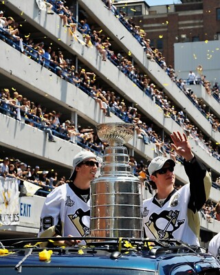 Sidney Crosby & Marc-Andre Fleury 2009 Parade Pittsburgh Penguins 8x10 NHL Photo