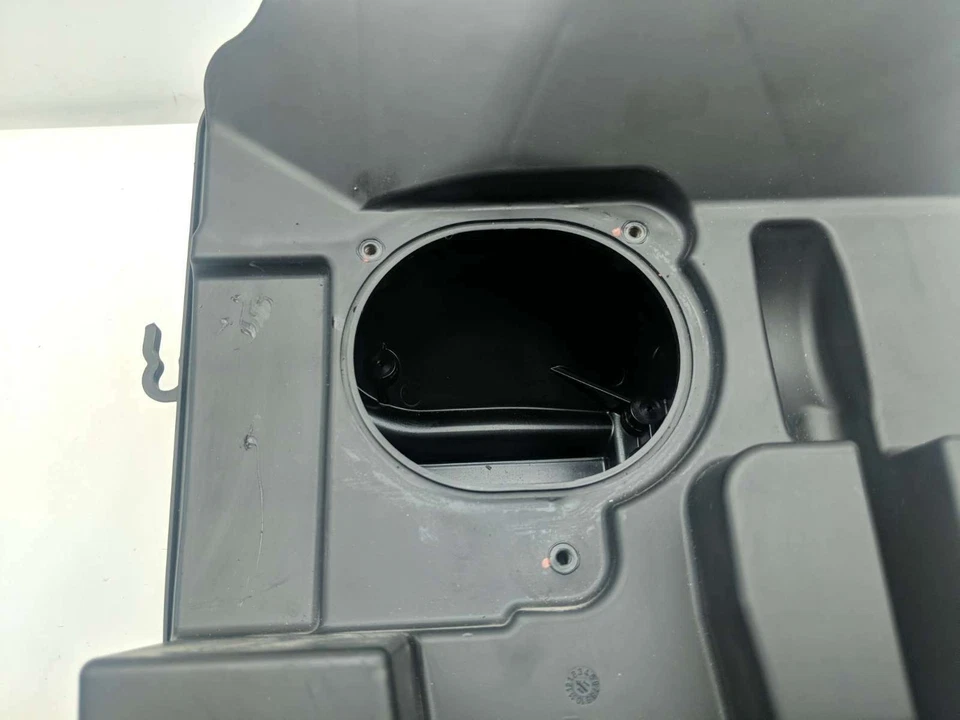 11 Carcasa de filtro de caja de aire de admisión Ducati Diavel 44211991B Foto 3 de 4