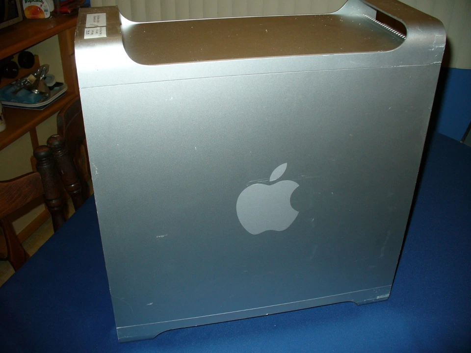 2010 Mac Pro with Catalina Mac OS 10.15-500GB hard drive-32GB Ram Pro Tools - Image 2 of 4