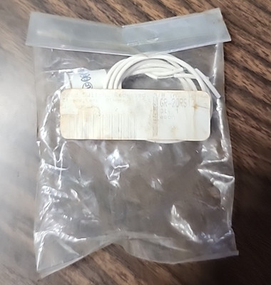 GR-20RS12 REED SWITCH CLOSED LOOP WITH MAGNET