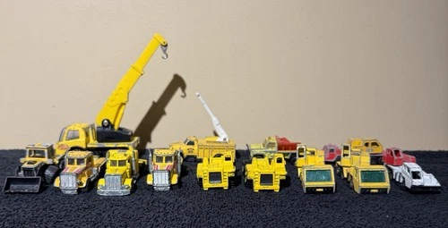 15 Piece Lot of Vintage Matchbox/HotWheels/Tonka Die Cast Construction Vehicles