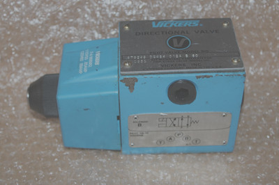 NEW Vickers DG4S4-012A-B-60 Pilot Valve 879249 110/120V