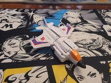 Transformers Generations Age of the Primes Air Raid Autobot Changer Action - 6"