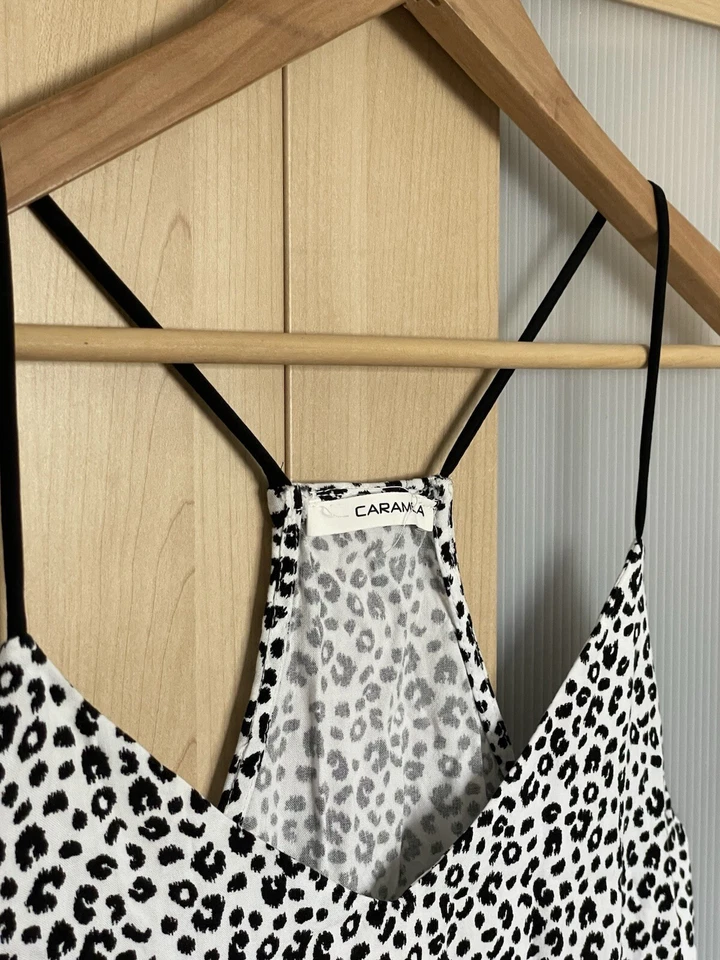 Blusa Camisola Carmela Estampado Animal Tirantes Talla L Capas Sedosas Tanque Paety Foto 2 de 4