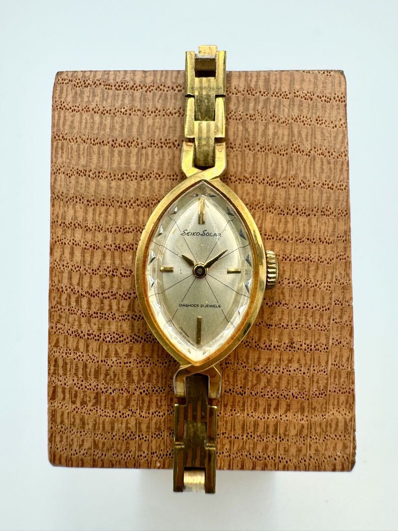 Seiko Diashock 1000-7000 Analog Manual Women Solar Aegp Seiko Diashock 1000-7000 Analog Manual Women Solar Aegp