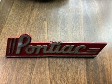 Pontiac Tail Light Emblem Vintage 1935-6 Pontiac Master Six Silver Streak Pontiac Tail Light Emblem Vintage 1935-6 Pontiac Master Six Silver Streak