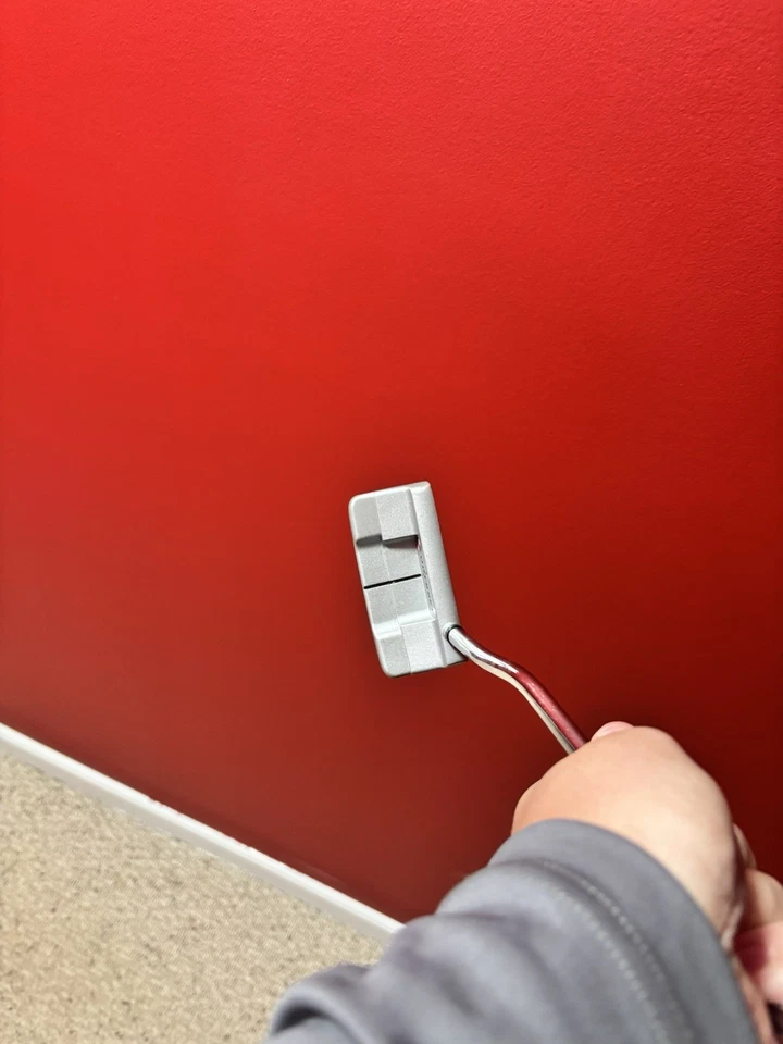 "Putter Odyssey White Hot OG doble ancho, 35,25"" de longitud". Empuñadura SuperStroke. Foto 3 de 4