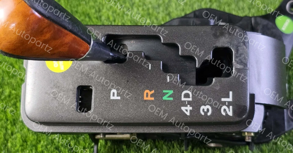 Lexus GS300 1998-2003 Automatic Transmission Floor Shifter Gear Shifter Oem Used - Image 3 of 4