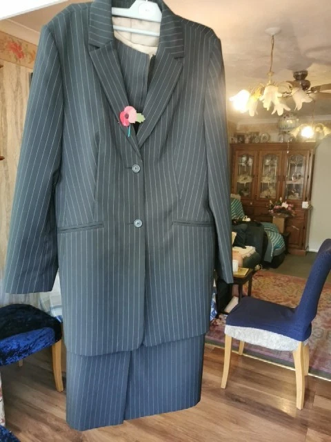Pin Striped Ladys Suit - Image 2 of 4