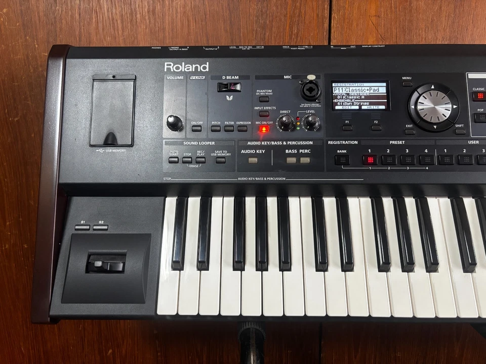 Roland VP-770 Vocal & Ensemble Keyboard w/ box Hands-free Microphone - Image 2 of 4