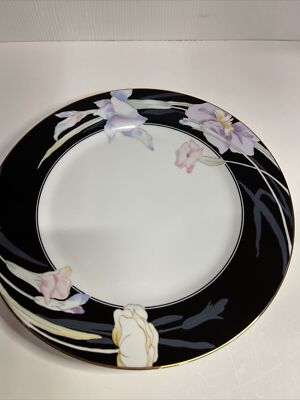 Mikasa︱Fine China︱L9050︱Black︱Floral︱Gold︱Dinner Plate