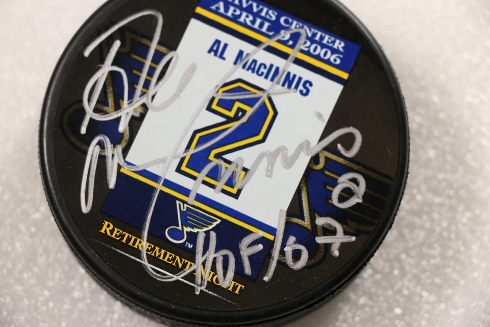 Сувенирная шайба с автографом Эла Макинниса из St. Louis Blues - Изображение 2 из 3
