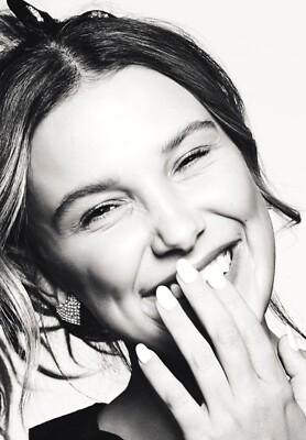 Kleines Millie Bobby Brown Poster (brandneu)