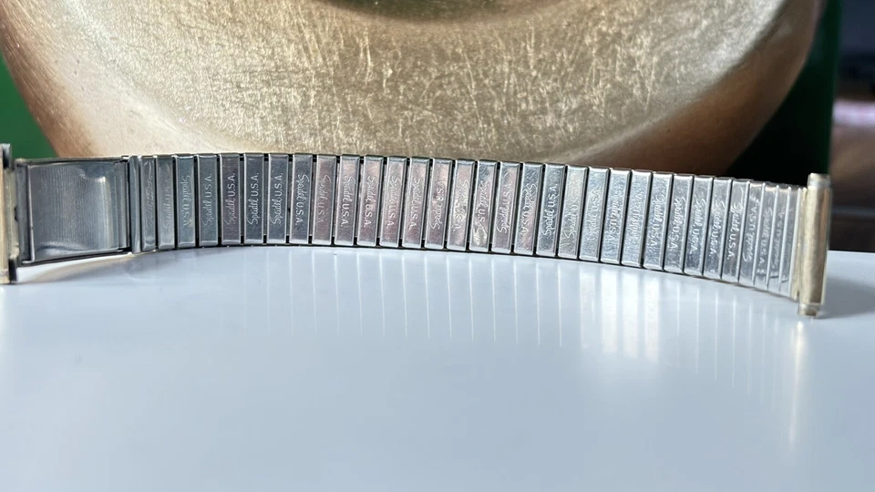 Vintage Speidel Hidden Compartment Rolled Gold Expanding Lug Stretch Watch Strap — 第 4/4 张图片