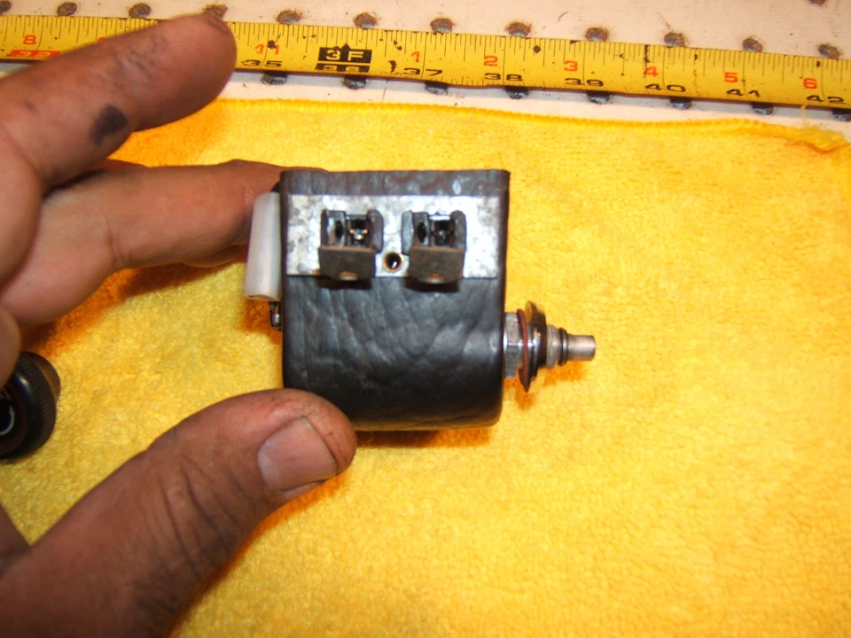 Mercedes 70-73 W111, W108, W109 на передней панели динамик баланс 1 переключатель и 1 переключатель, T3 - Изображение 2 из 4