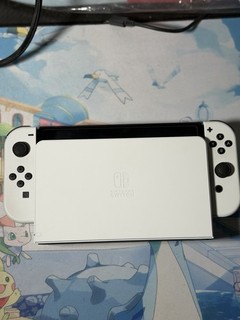 Nintendo Switch OLED Model HEG 001 Handheld Console 64GB White