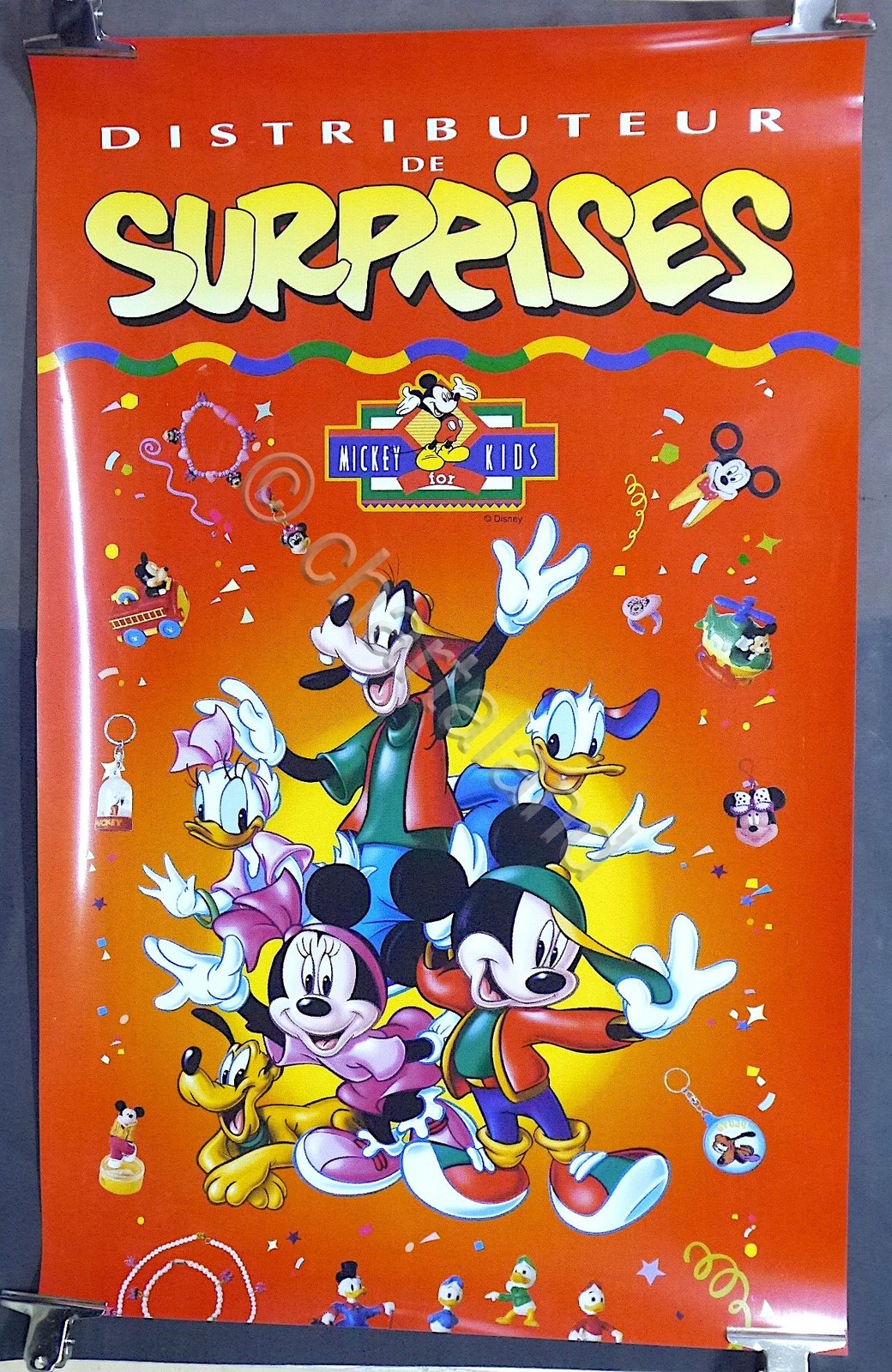 Poster Disney - Distributeur de Surprises Mickey for Kids - 1975 ca.