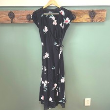 Reformation Carina Ornament Wrap Floral Midi Dress Elegant Feminine Sz. Large