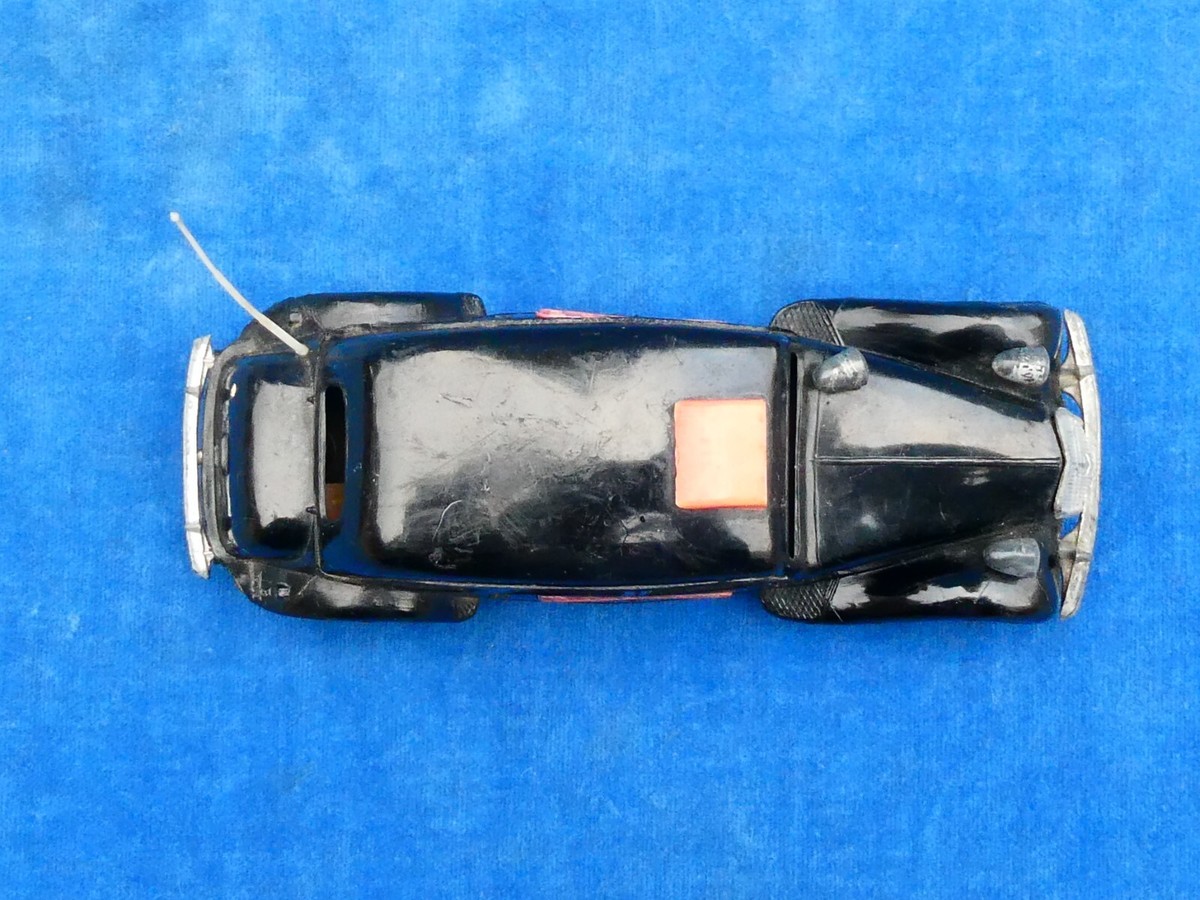 NOREV HACHETTE 1/43 - Citroen Traction 15CV Gendarmerie 1952 EUR 39,30 - DE