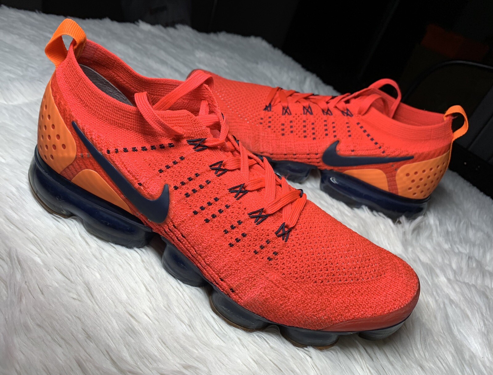 nike vapormax red orbit