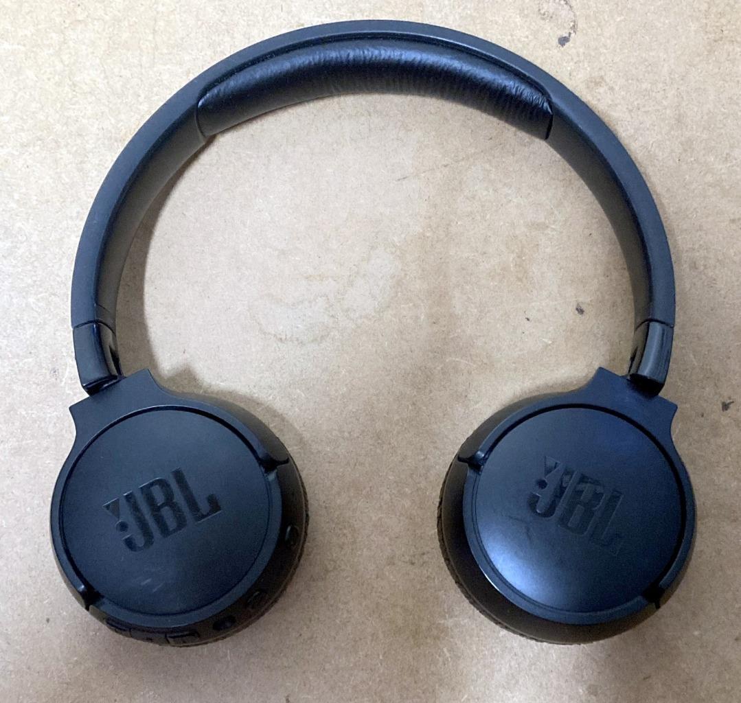 JBL Tune 660NC Over the Ear Wireless Headphones - Black