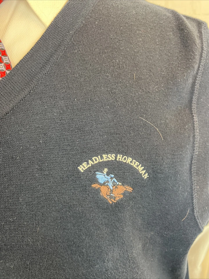 FALL/WINTER Cutter & Buck Men's Navy Blue V Neck Cotton Sweater Vest XL $118 - Image 3 of 4