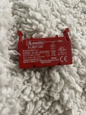 Lovato 8LM2TC01 8 LM2T C01 Red Switches