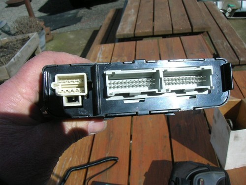 25712809 00 01 02 03 04 05 MÓDULO DE CONTROL DE CARROCERÍA BUICK LESABRE BONNEVILLE BCM - Imagen 3 de 4