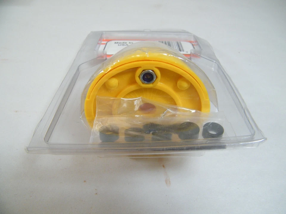 (4) DU-BRO 2 1/2" DIA SPINNERS AMARILLO 287 BLANCO 284 NUEVO Foto 4 de 4