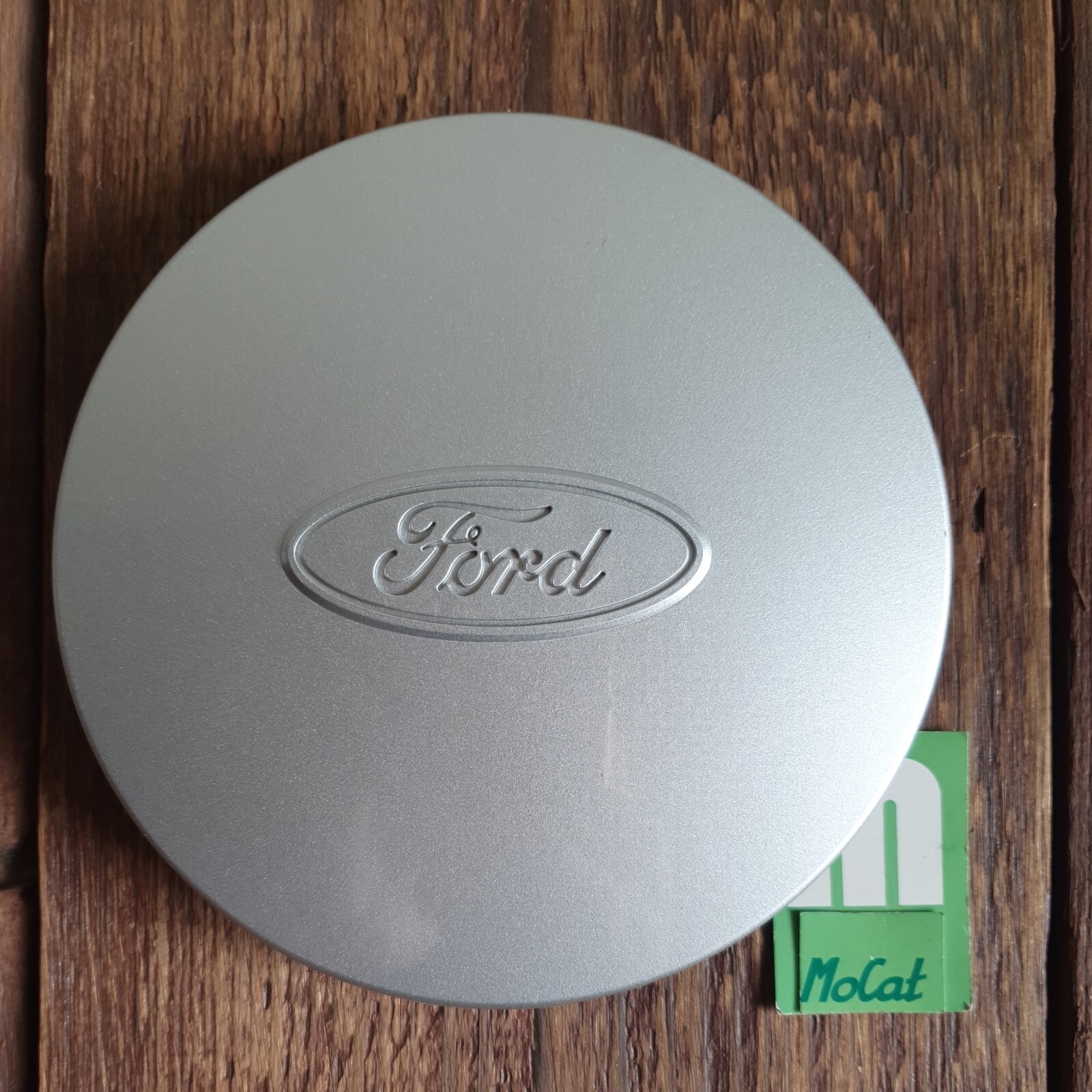 Cabochon de centre de roue d'origine Ford Fiesta modèle argent 54mm